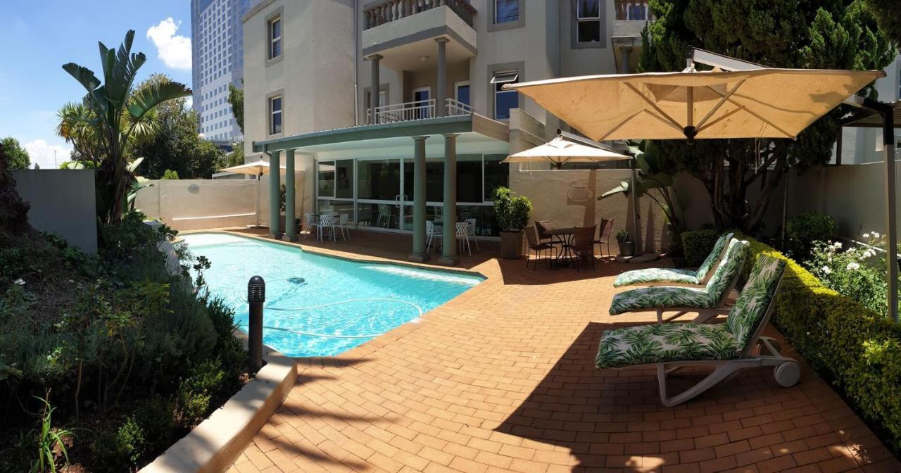 Villa Via Executive Suites With Power Back-Up Sandton Exterior foto