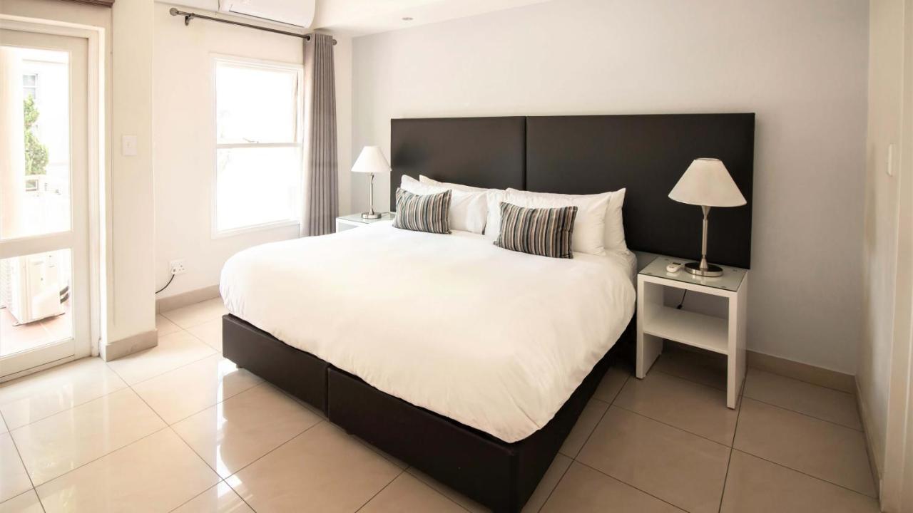 Villa Via Executive Suites With Power Back-Up Sandton Exterior foto